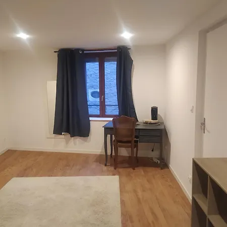 Chambre Avec Sdb Privative Проживание в семье Maron